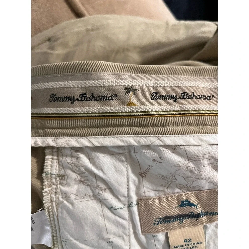 Tommy Bahama‎ Shorts Mens 42 Beige Khaki Pleated Relax Chino Silk 222
